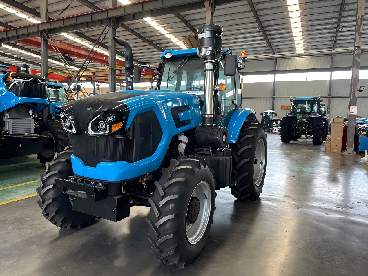 Tratores chineses de alta potência se tornam a principal força para a agricultura em grande escala na África